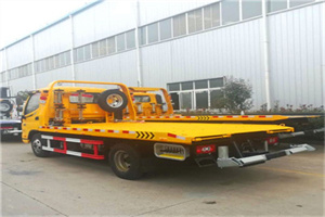 杨行镇附近拖车救援搭电