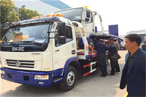 杨行镇汽车道路救援拖车价格